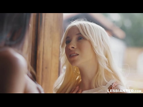 ❤️ Dziewczyna wraca do domu kilka miesięcy później i kończy się na tym, że zjada cipkę macochy ️ Sex video at us ❌️❤
